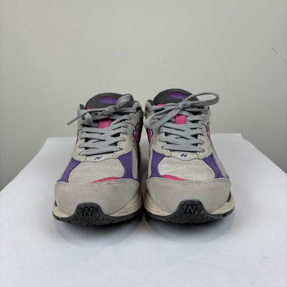 New Balance 2002R Rain Cloud Shoes Sneakers Men's 11 Run Walk Comfort Work - Picture 2 of 10